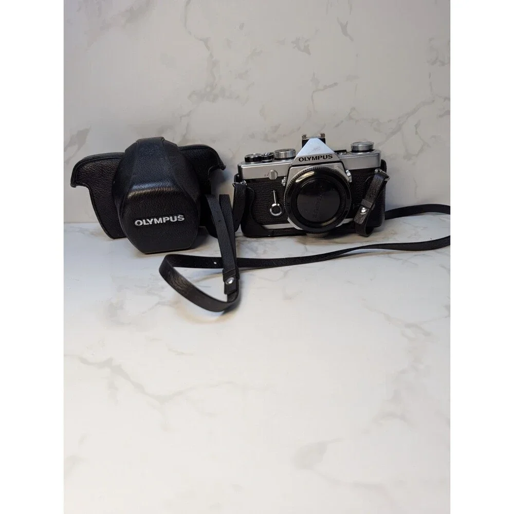 Olympus OM-1 MD 35mm SLR Film Camera Body w/ Original Case Tested Working